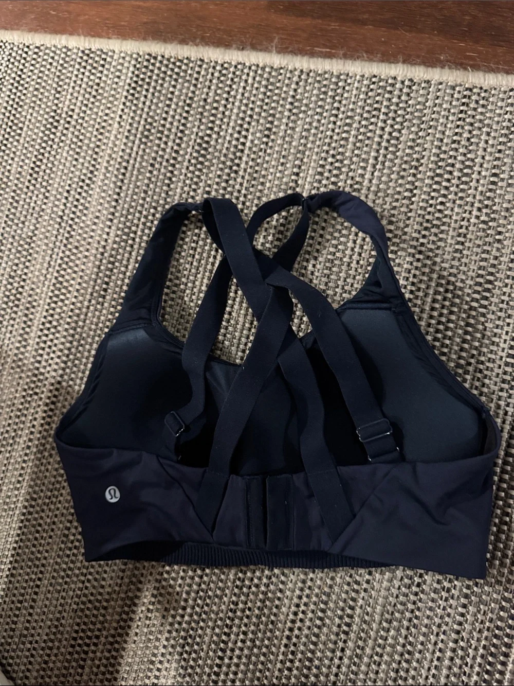 Lululemon NWOT High EnergySports Bra with adjustable straps and built in cups